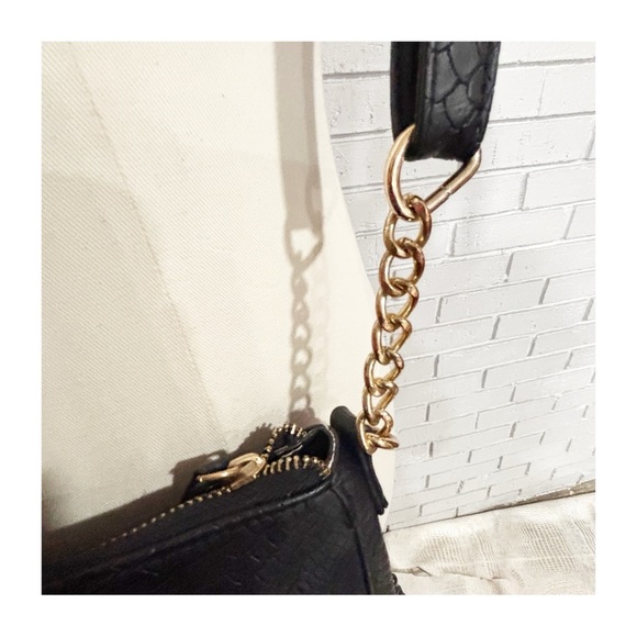 Jessica Simpson Black Crossbody Bag - Picture 5 of 10